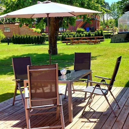 Daire Britta Kietzmann *